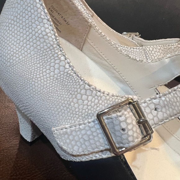 Ros Hommerson Navy and White Mary Jane pumps - Picture 2 of 9